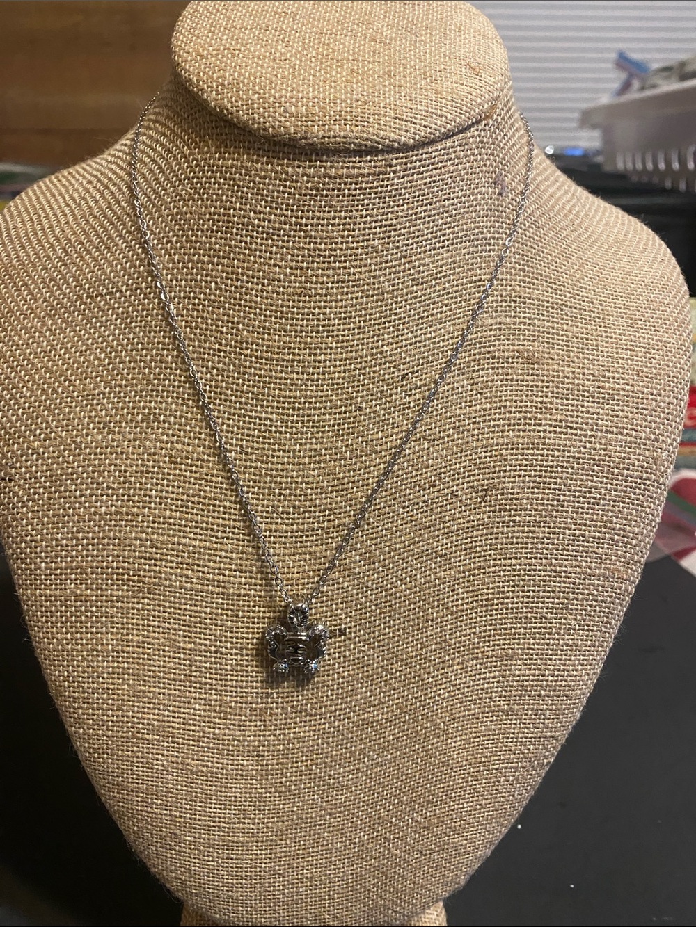 Fashion Jewelry Silver Floral Pendant Necklace